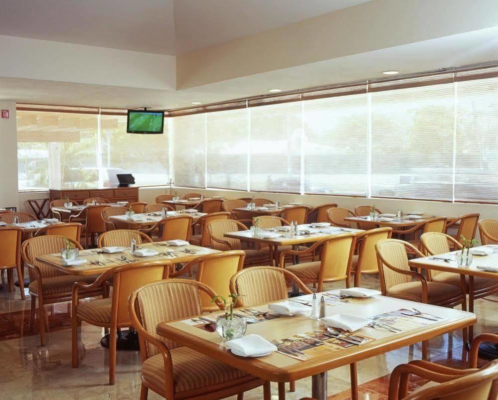 Fiesta Inn Ciudad Del Carmen Exterior photo